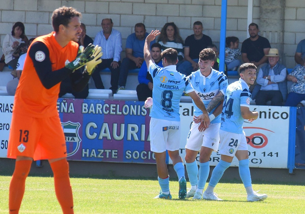 El Coria se encomienda a una carambola en el cierre de la liga