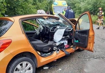 Fotos | Así han quedado los vehículo tras el choque frontal en Talayuela