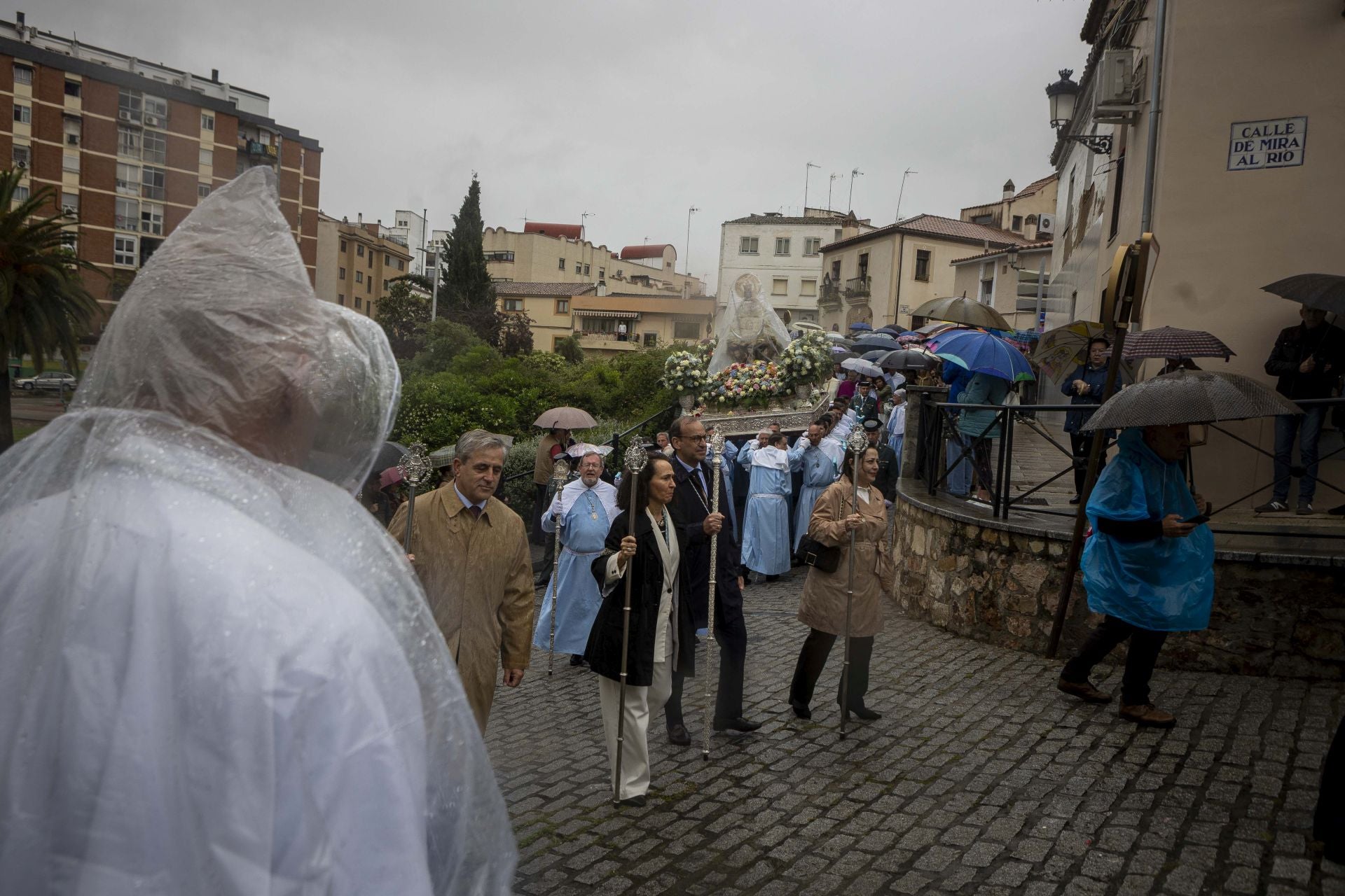 El regreso de la patrona de Cáceres a su santuario, en imágenes