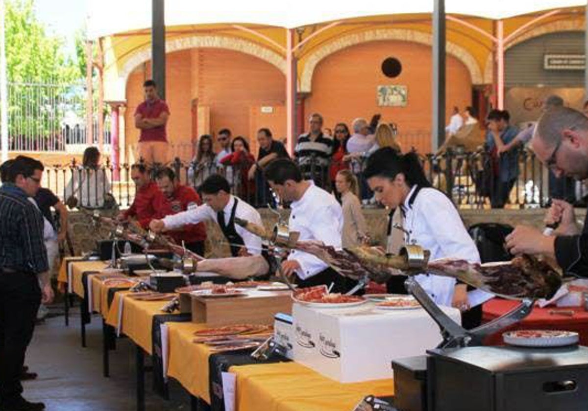 Jerez celebra la 35ª edición del Salón del Jamón Ibérico en un momento de bonanza del sector porcino