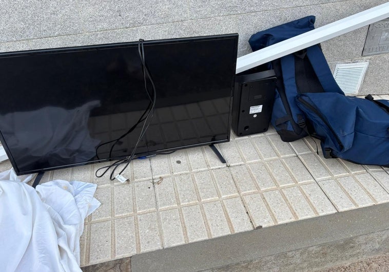 Ladrones tras devolver los objetos robados: «Ha sido un acto miserable y estamos muy arrepentidos»