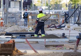Los más beneficiados por la reducción son los trabajadores sin convenio colectivo.