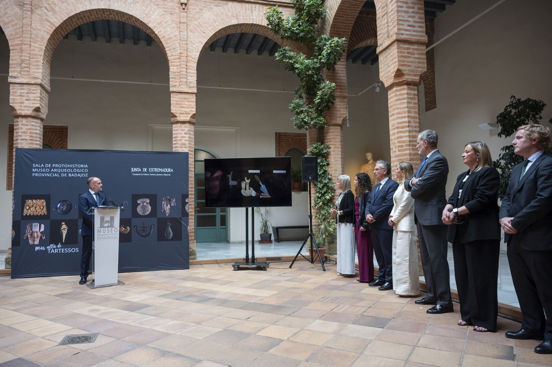 Fotos | El Rey Felipe VI inaugura la Sala Tarteso