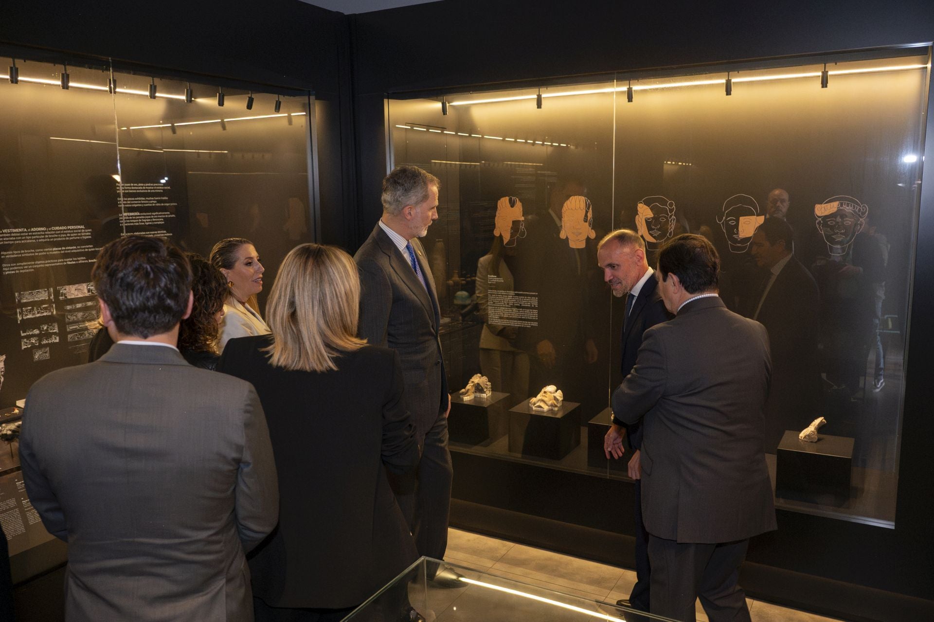 Fotos | El Rey Felipe VI inaugura la Sala Tarteso