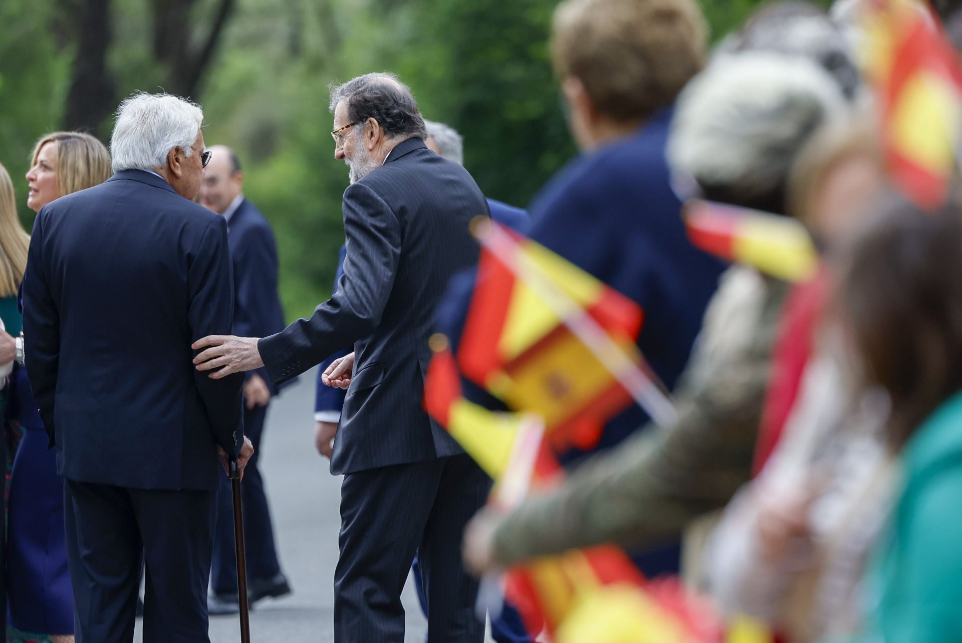 Fotos | Felipe VI preside la entrega del Premio Carlos Yuste a Josep Borrell