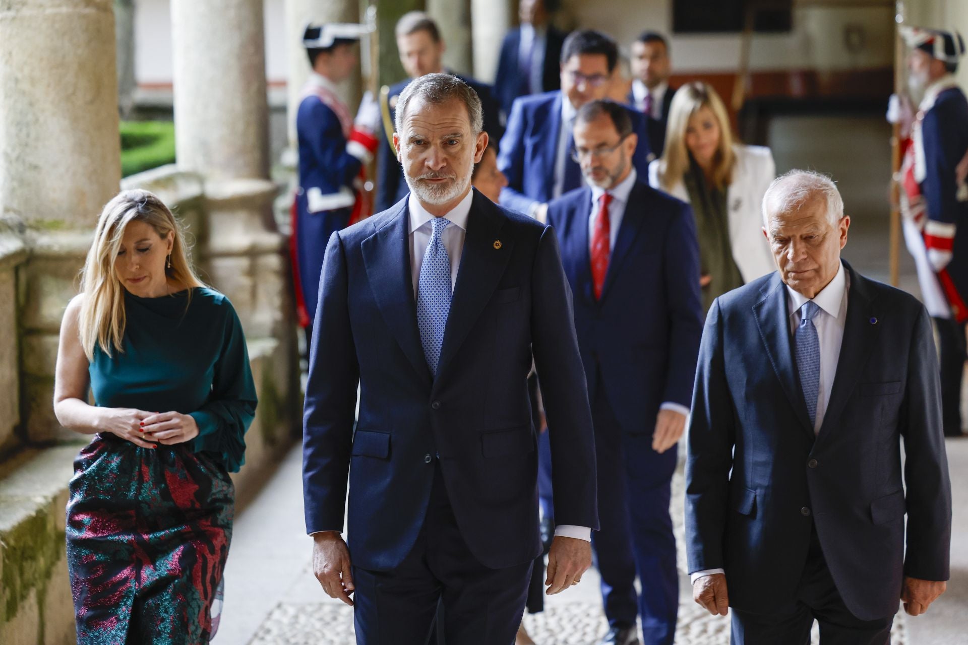 Fotos | Felipe VI preside la entrega del Premio Carlos Yuste a Josep Borrell