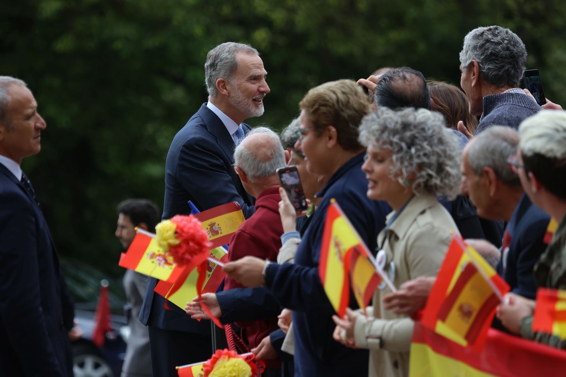Fotos | Felipe VI preside la entrega del Premio Carlos Yuste a Josep Borrell