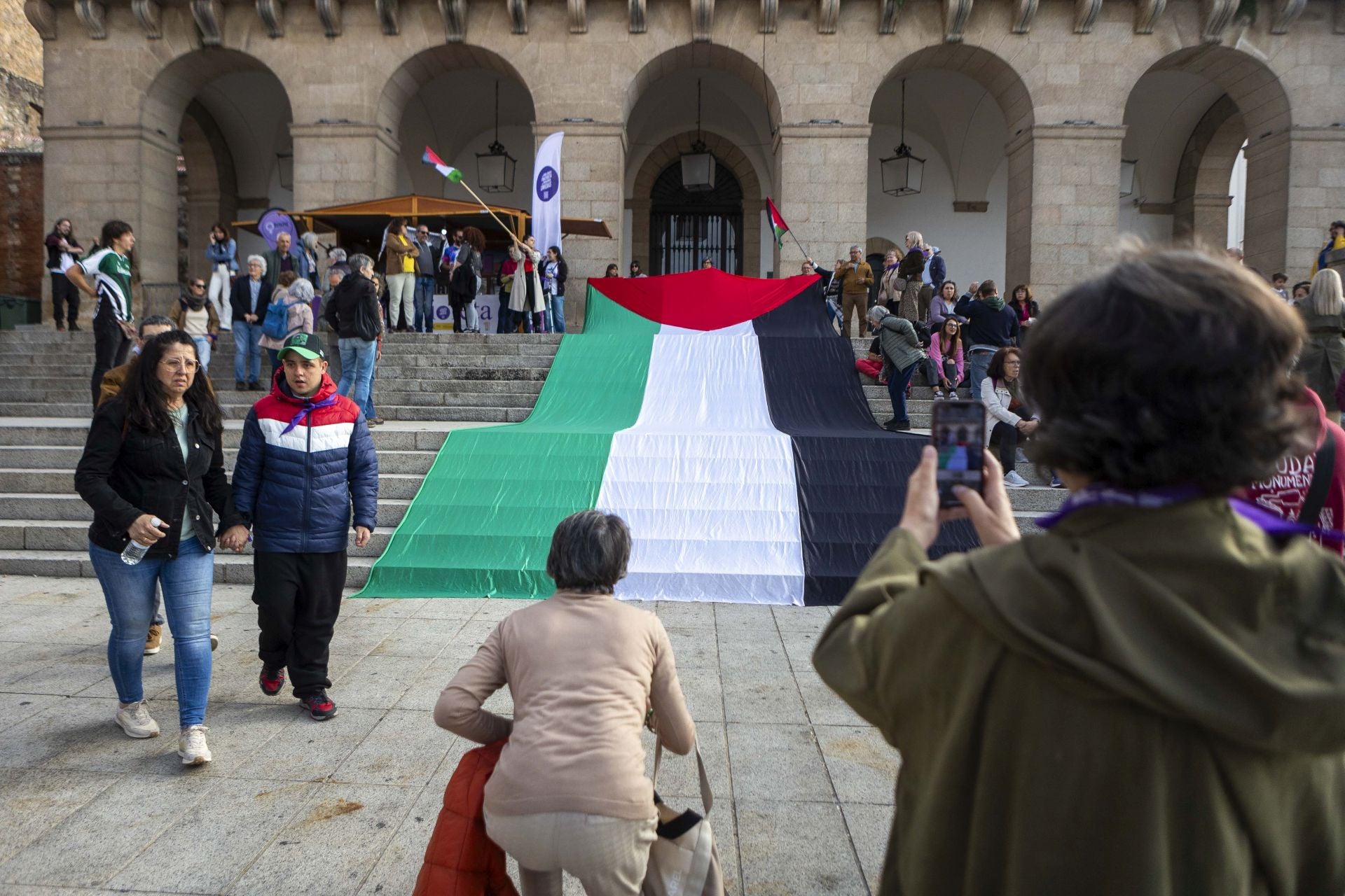 Fotos | Las mejores imágenes del jueves en el Womad de Cáceres 2025