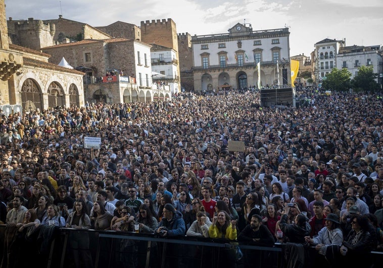 Womad se despide con más de 160.000 asistentes y se plantea mejorar los recorridos que unen los escenarios