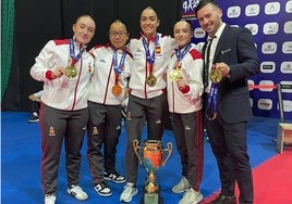 Paola García Lozano junto a sus compañeras del equipo español Carla Gaurdeño, Sara Tabuenca e Irene Yao Alcaraz.