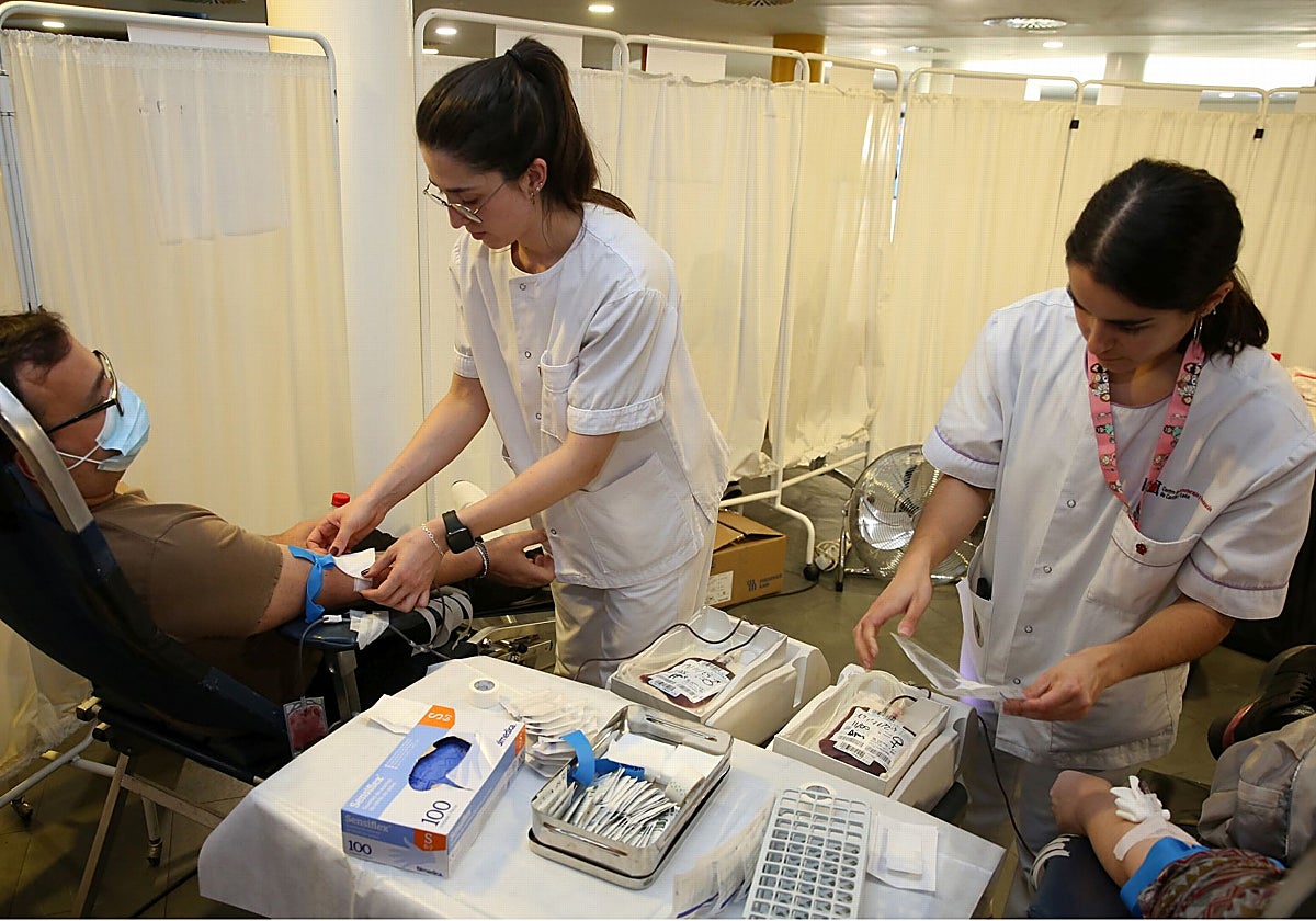 Invertir en enfermeras, garantía de salud