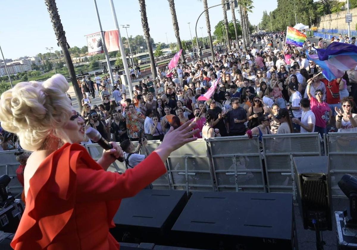 Celebración de Los Palomos el año pasado en el escenario de Puerta Palmas.