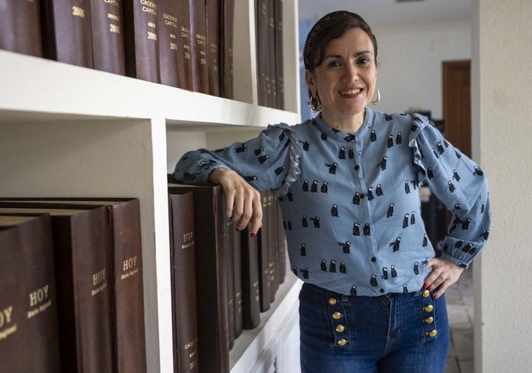 La periodista de HOY Cristina Núñez gana el premio Dionisio Acedo