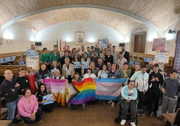 Plasencia pide espacios seguros e inclusivos para luchar contra la LGTBI-fobia