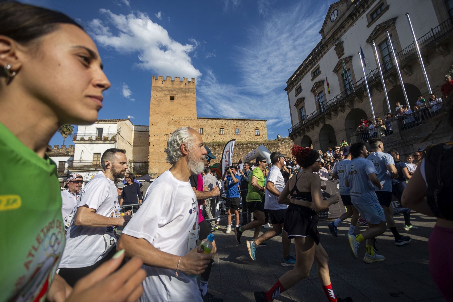 Las mejores fotos de la media maratón de Cáceres con récord de participación