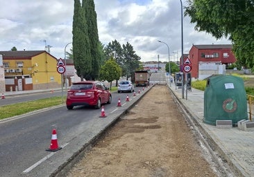 El Ayuntamiento de Badajoz asfalta varias calles por los baches que dejaron las lluvias
