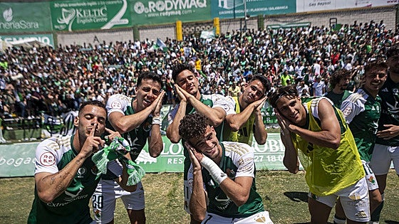 El Cacereño alimenta su leyenda
