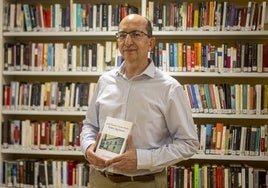 Juan Valadés presentó el pasado miércoles su primera novela, 'Entre lágrimas'.