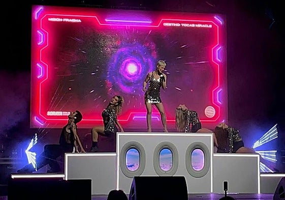 La cantante recorrerá España este verano con una gira a la que sigue sumando fechas.