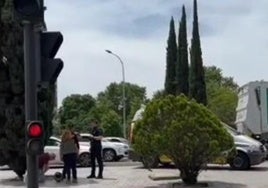 Agentes de la Policía Local en el lugar del suceso.