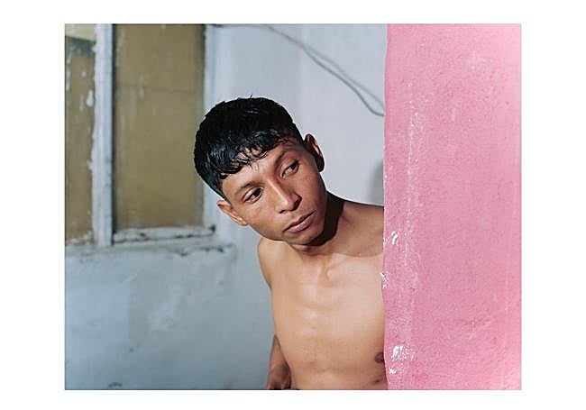 'Amigo de El Friki' y pared rosa de F. Romero