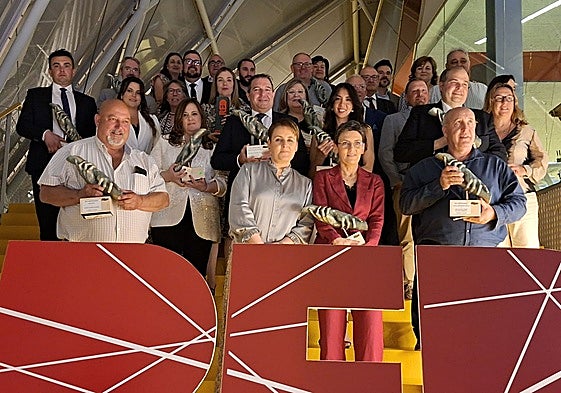 Foto de familia de los premiados en la gala del viernes por la noche.