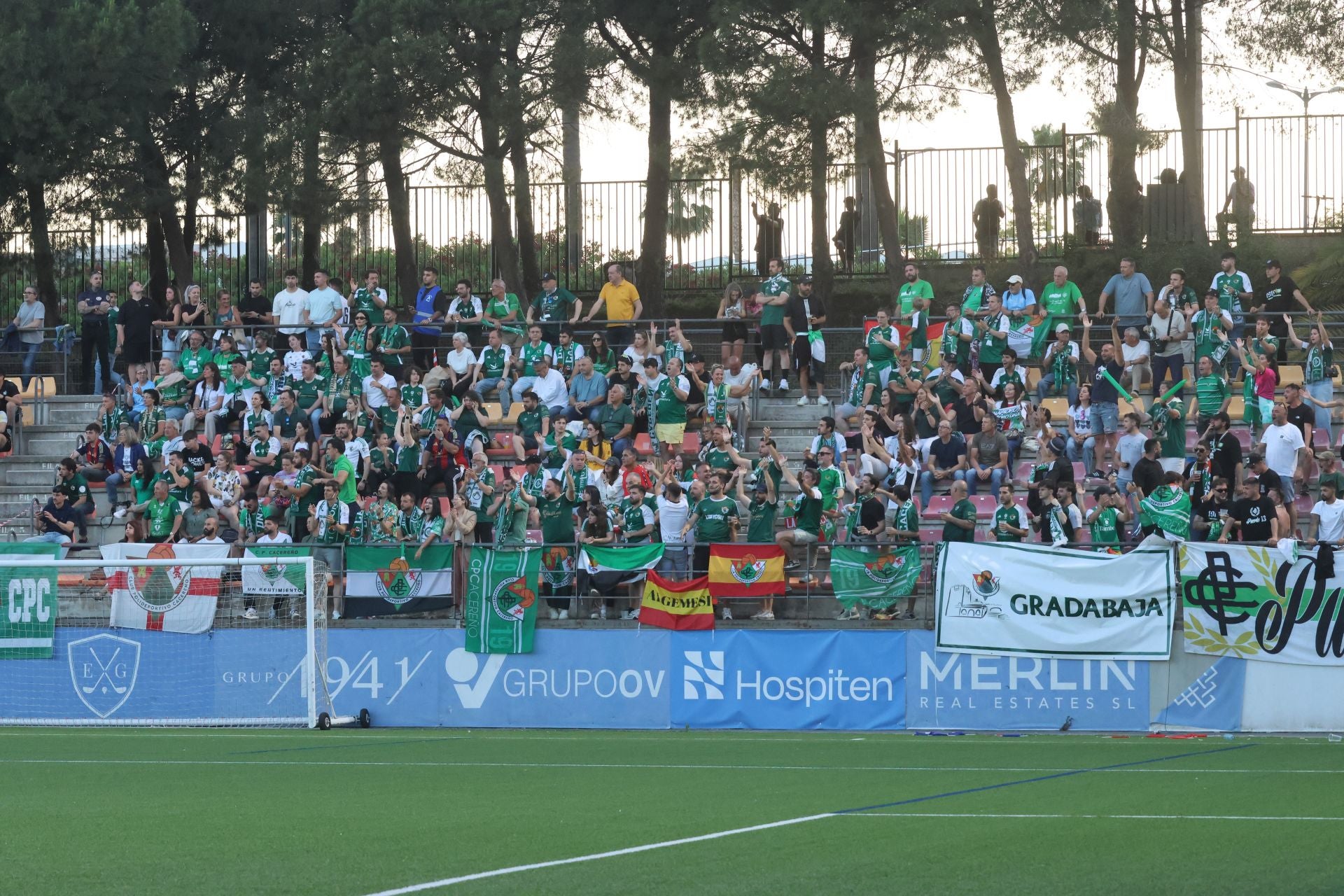 El Estepona-Cacereño, en imágenes