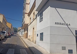 La calle Peña Redonda es uno de los puntos en los que se han llevado a cabo registros.