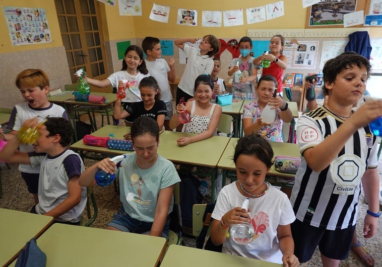 Cuarenta centros educativos de la región comunican que reducen horario por el calor