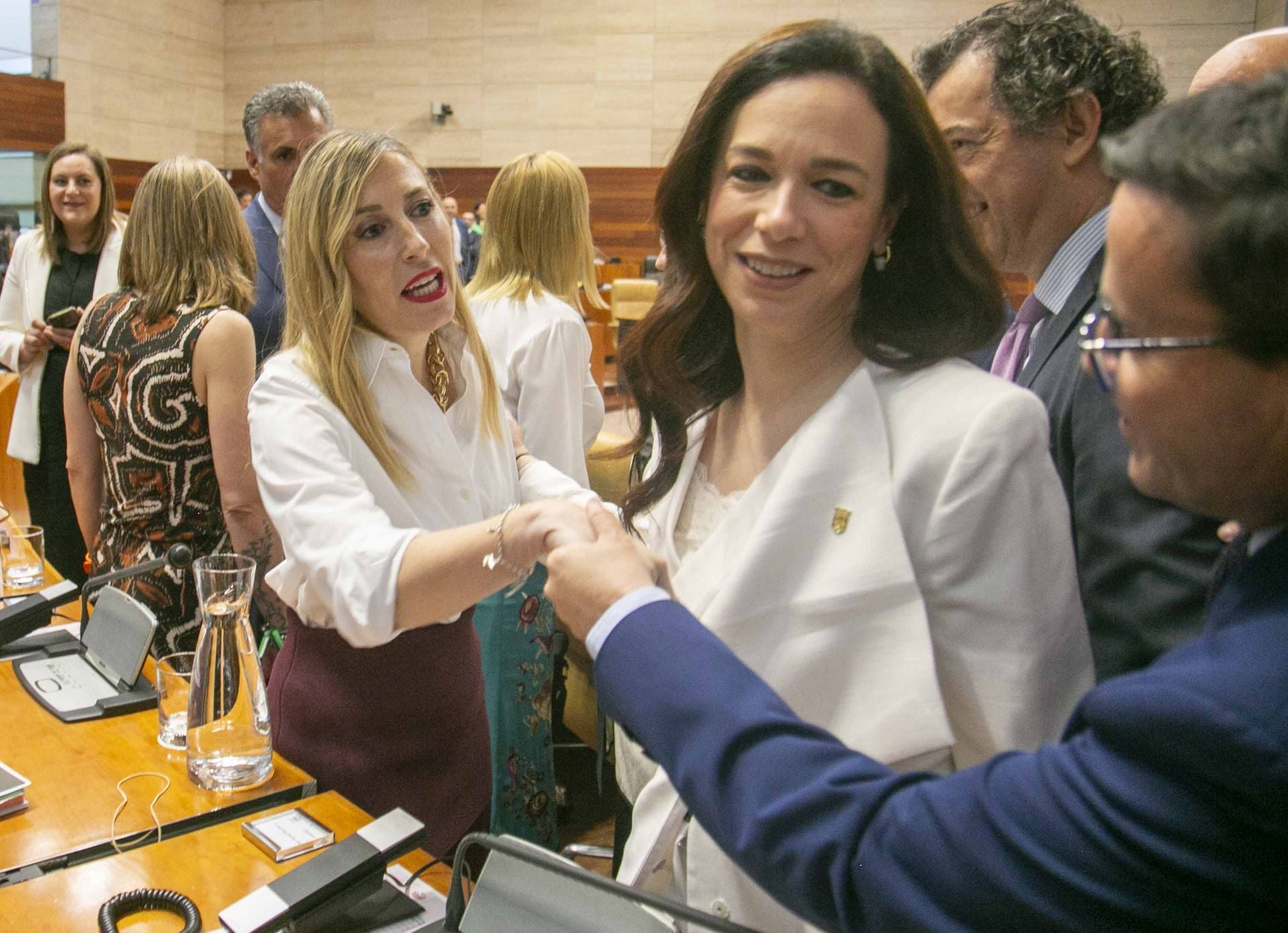 Así ha sido la llegada de Miguel Ángel Gallardo a su primer Pleno en la Asamblea de Extremadura