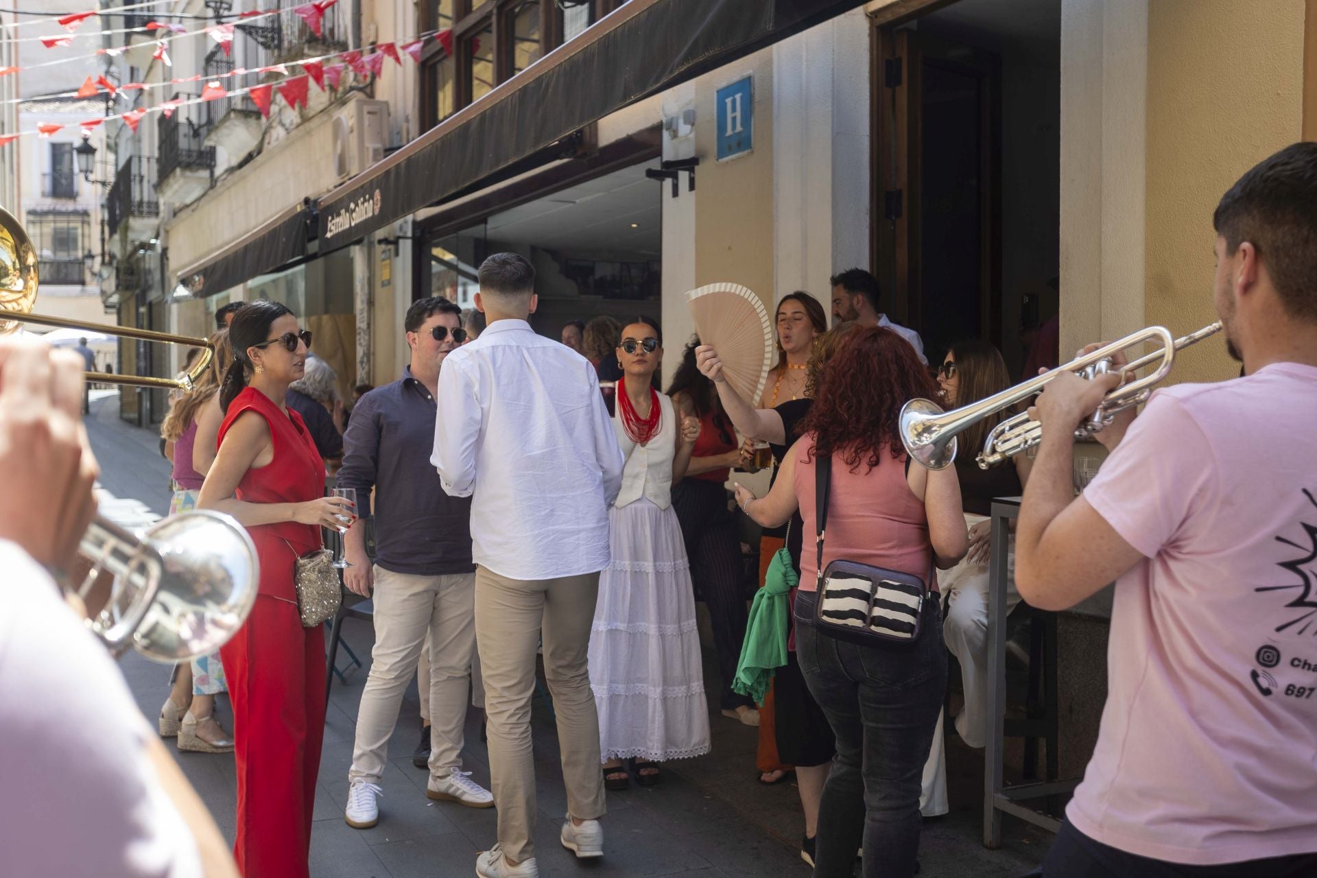 Ambiente en la feria de día de Cáceres