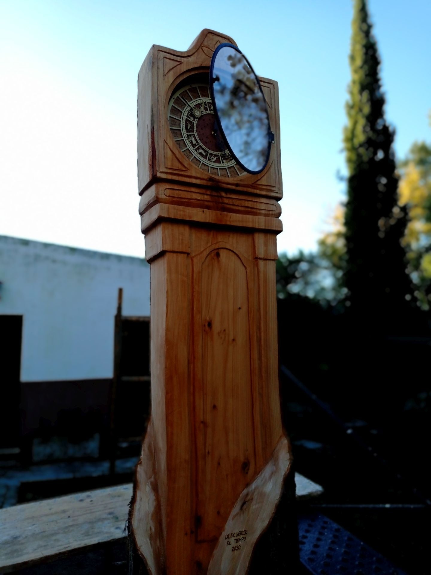 Fotos | Lupe Arévalo, campeona de talla con motosierra