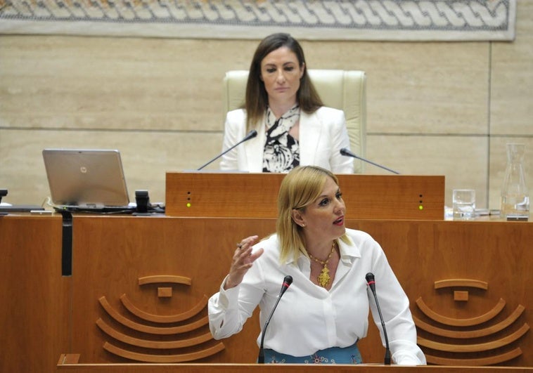 Elena Manzano reconoce que se pueden perder fondos del PDR