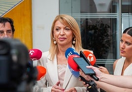 La portavoz del grupo parlamentario socialista, Piedad Álvarez.