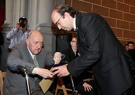 Manuel Díaz López, fundador del Pedro de Trejo, a la izquierda, falleció en 2018.