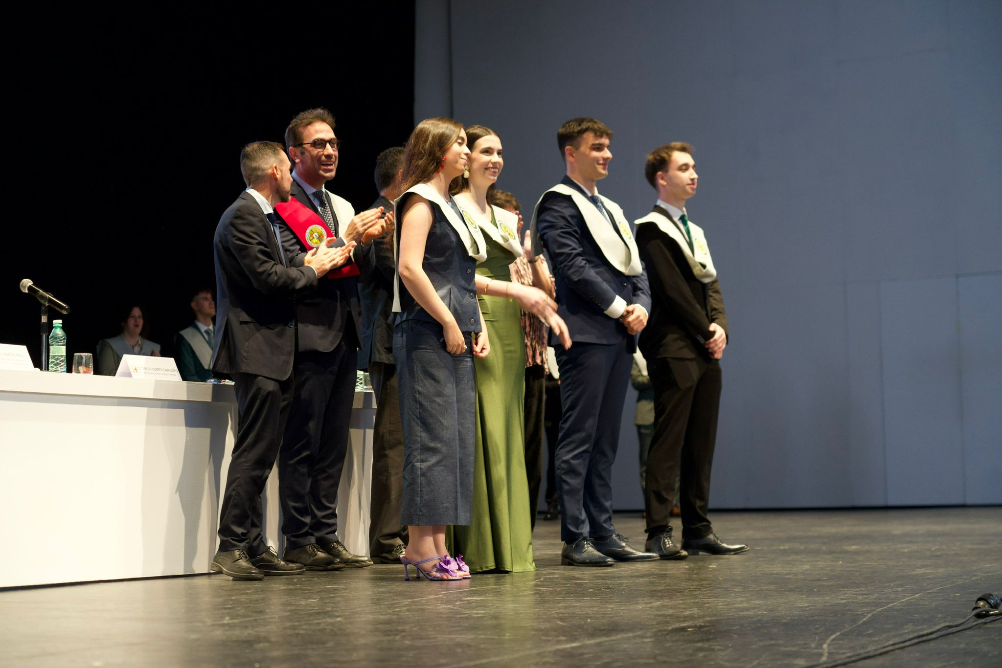 Fotos | El ministro extremeño Carlos Cuerpo ejerce de padrino en la UEx