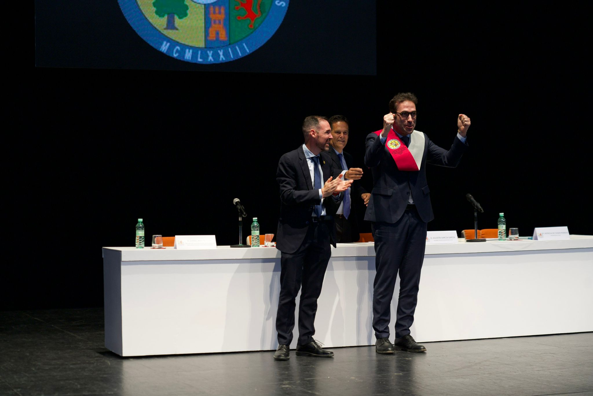 Fotos | El ministro extremeño Carlos Cuerpo ejerce de padrino en la UEx