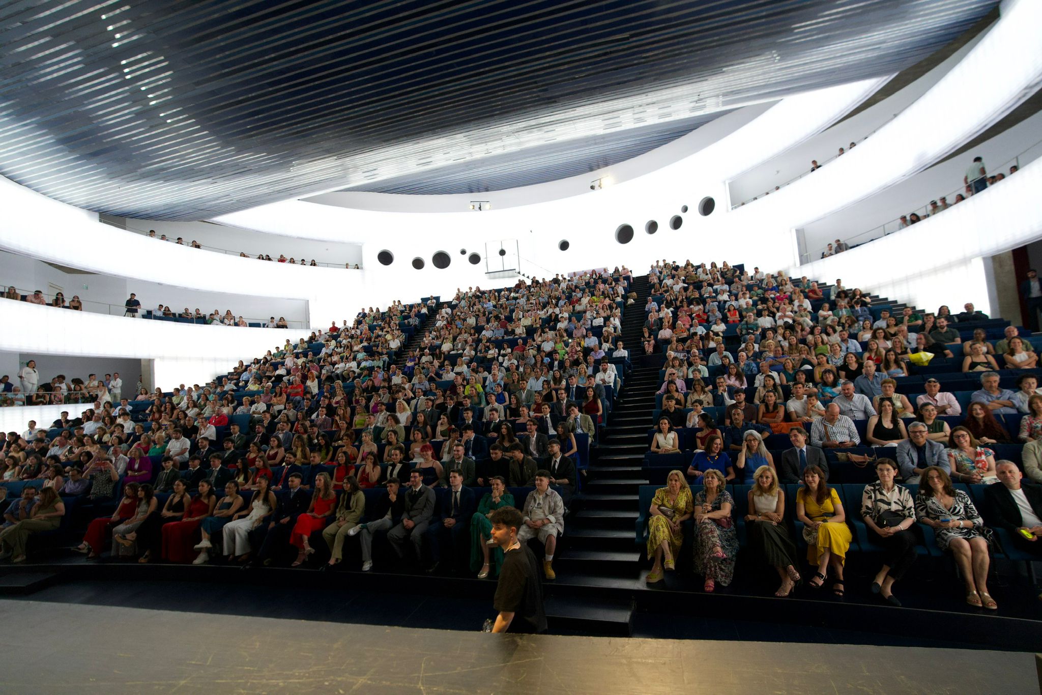 Fotos | El ministro extremeño Carlos Cuerpo ejerce de padrino en la UEx