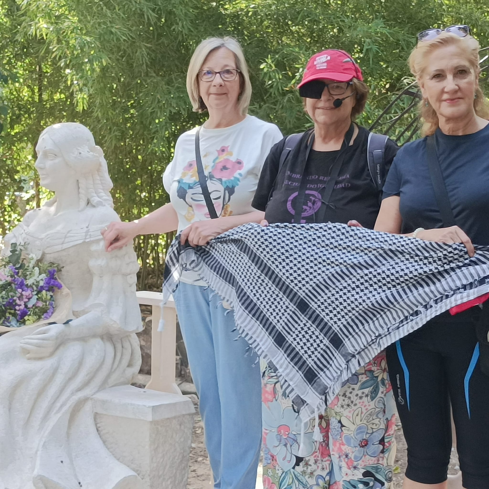 Fotos | Así mantiene vivo Badajoz el legado de Carolina Coronado