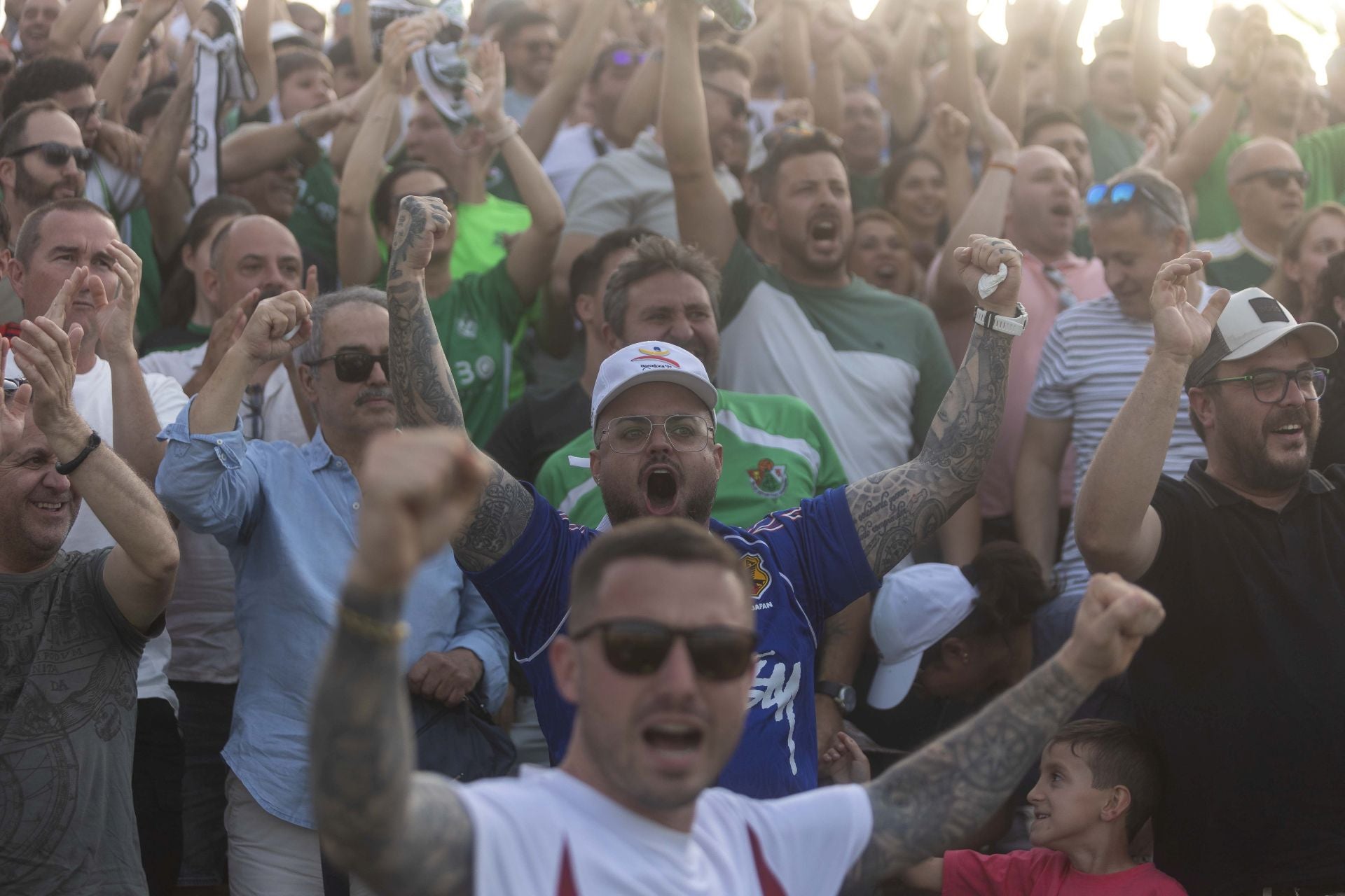 Fotos | El Cacereño estalla en júbilo con su ascenso a Primera RFEF