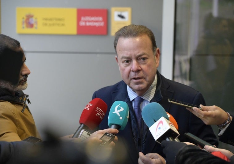 David Sánchez reprocha a Biedma que sus autos sean «desconsiderados» con él y con Pedro Sánchez
