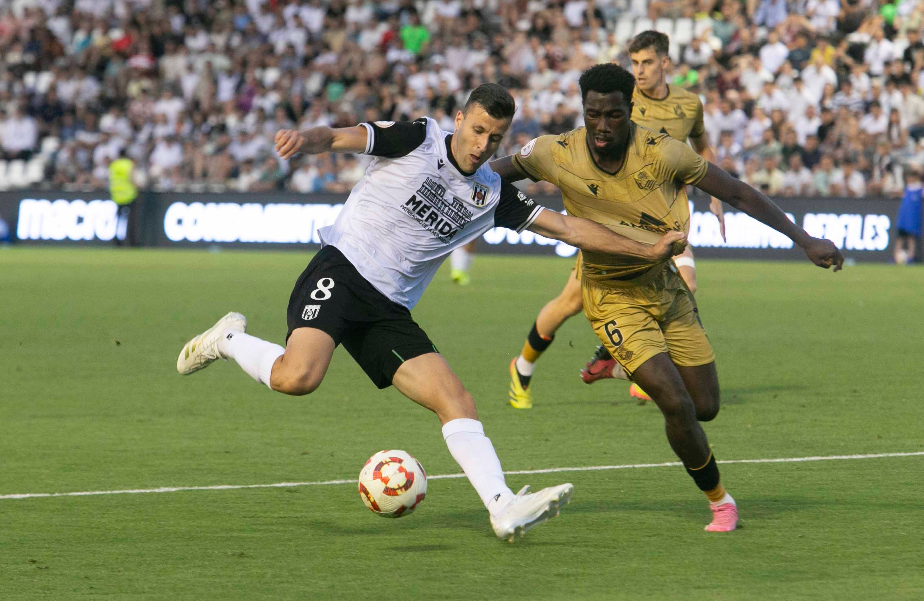 Fotos | Así ha sido el tropiezo del Mérida en casa ante el Sanse