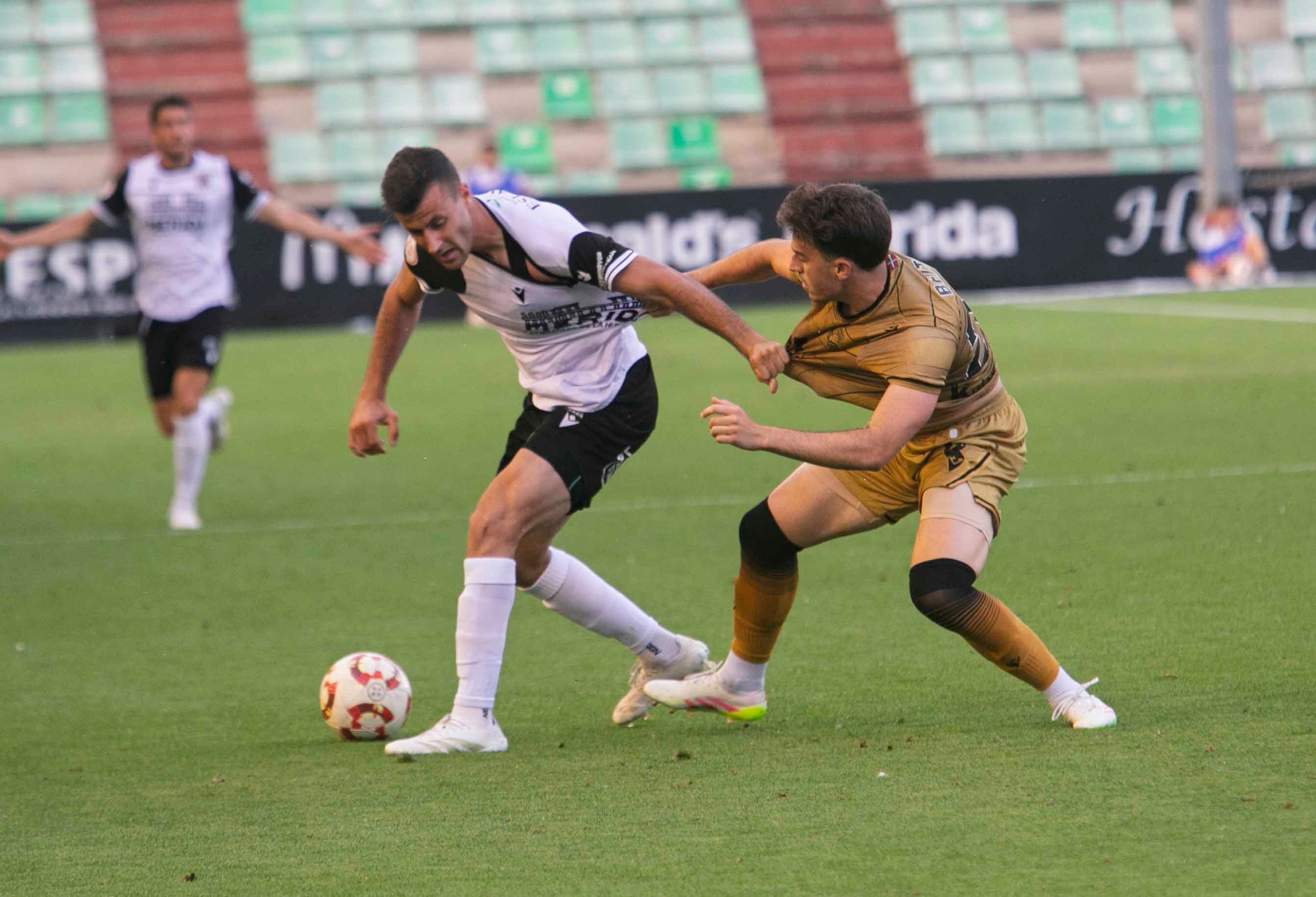 Fotos | Así ha sido el tropiezo del Mérida en casa ante el Sanse