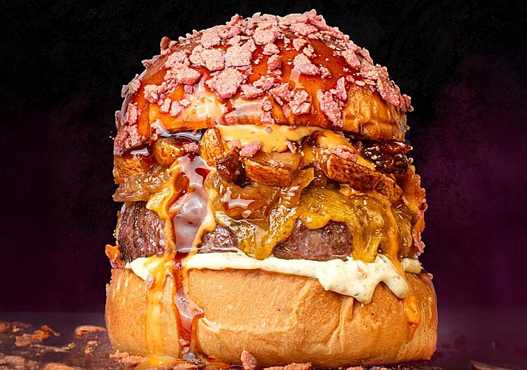 'Multiorgásmica', la hamburguesa favorita del certamen 'The Champions Burguer' celebrado en Badajoz.