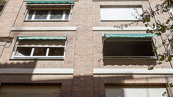 ¿Está obligada la comunidad de vecinos a pagar la obra de una terraza de uso privativo?