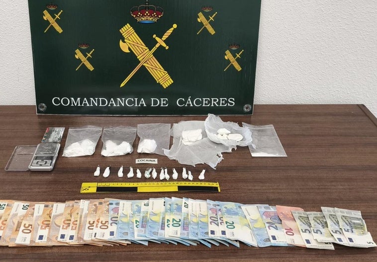 Arrestado en Alcántara por segunda vez en un mes con 2.752 dosis de cocaína