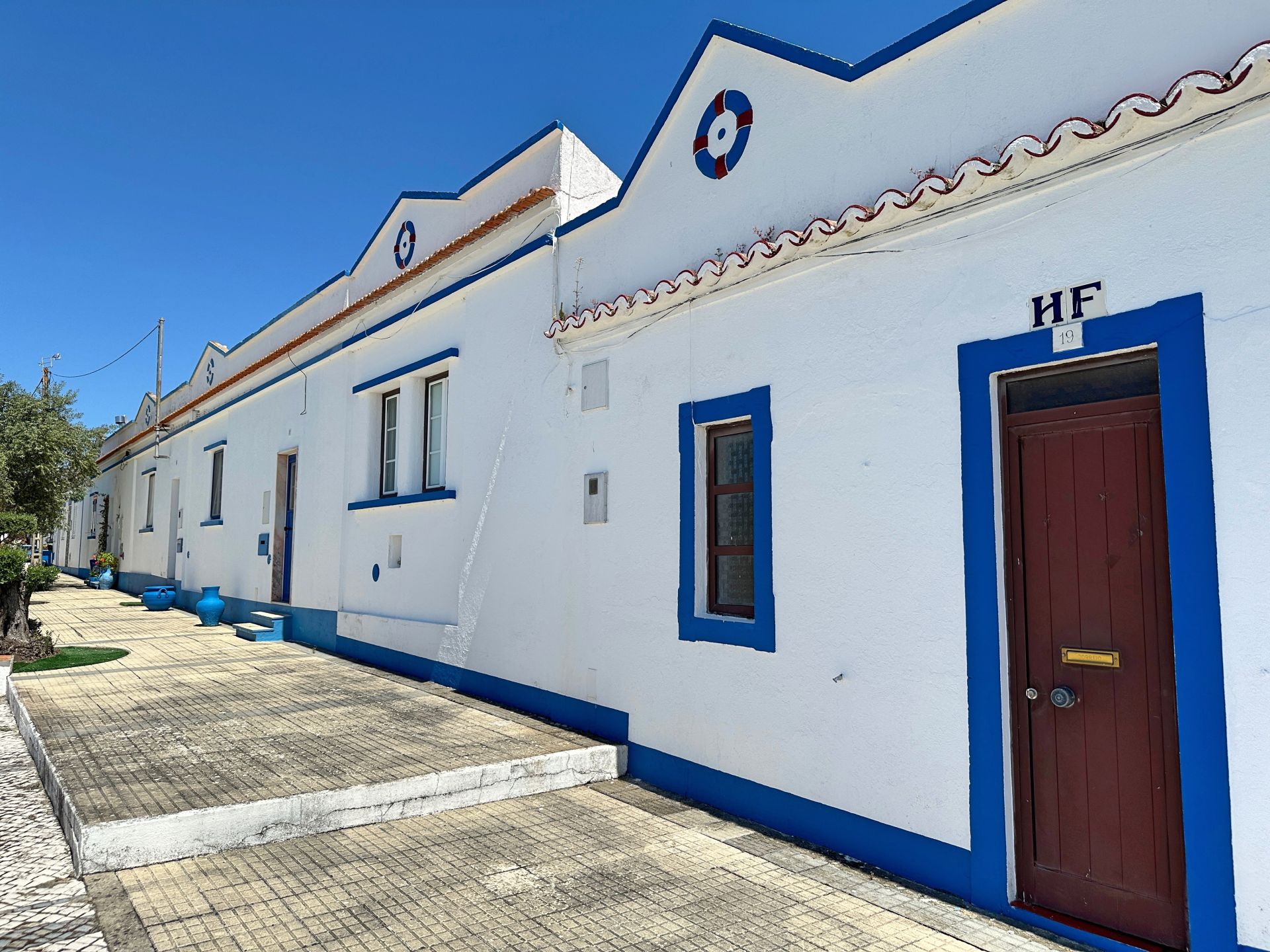 La aldea azul y blanca de Santa Susana, perteneciente al municipio alentejano de Alcácer do Sal.