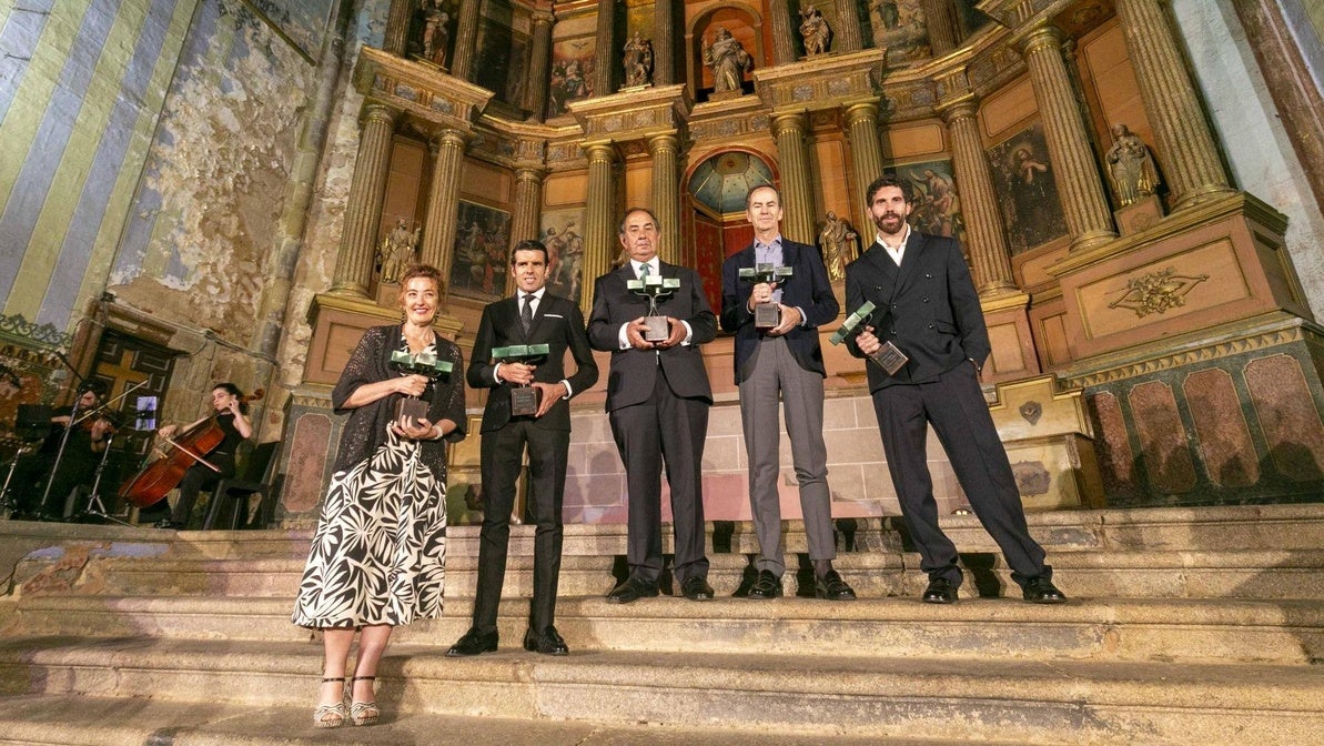 Javier Sánchez Medina, José Ramón Oliva, Cecilio Oliva, Emilio de Justo y Esther Cubo, nuevos Extremeños de HOY.