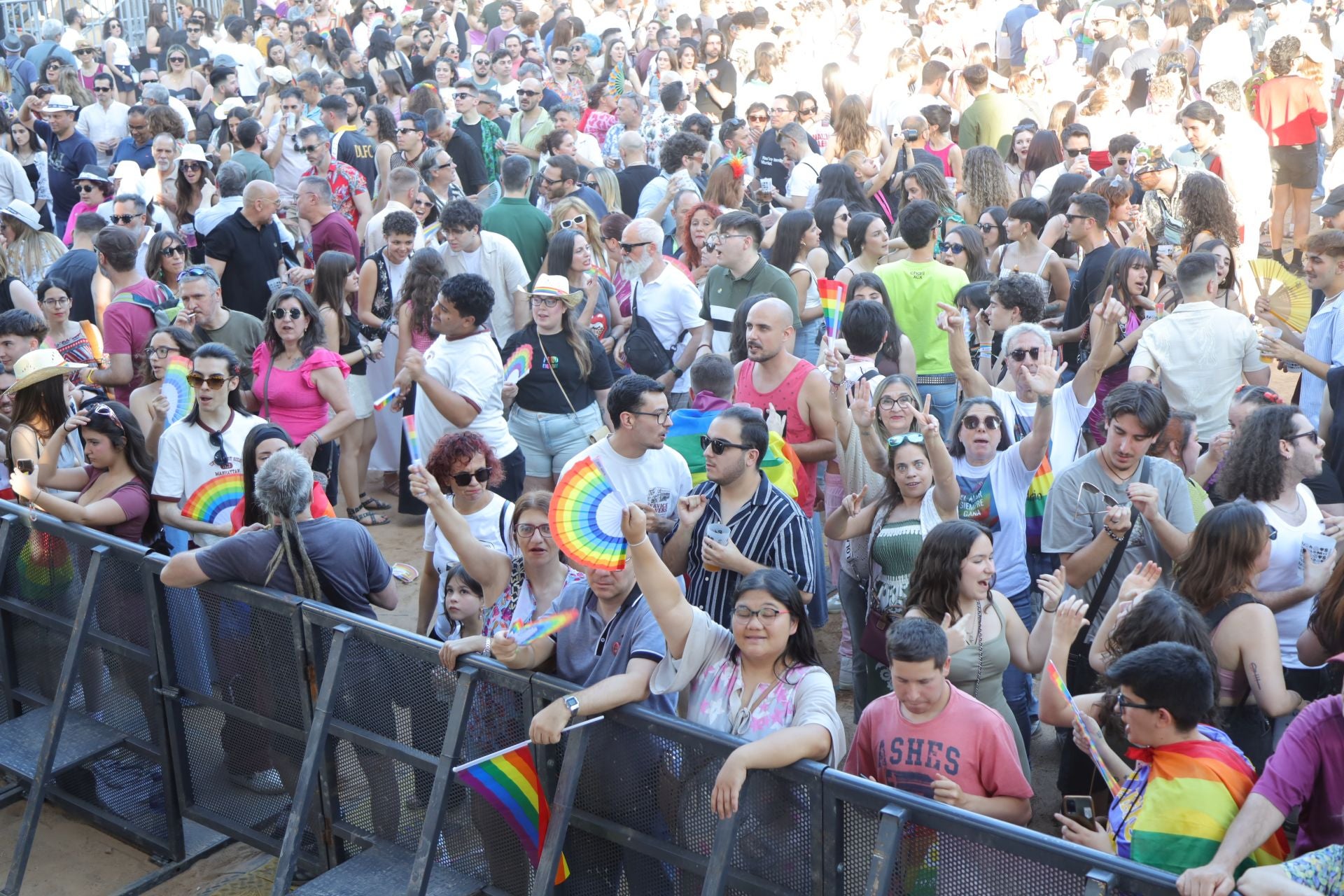 Las mejores imágenes de la fiesta de Los Palomos en Badajoz