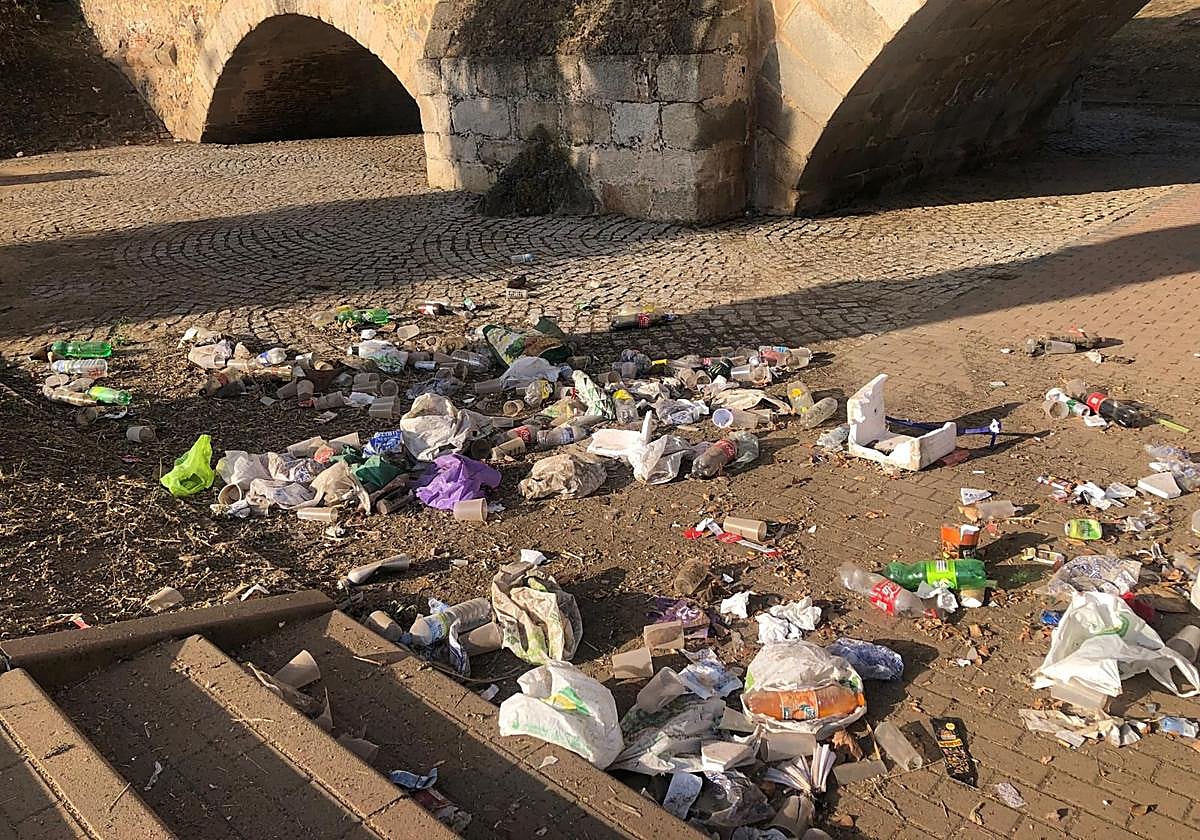 Así amanece el entorno del río Guadiana tras el revuelo de Los Palomos